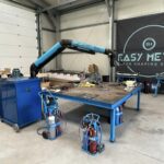 Matériel de formation dans un hangar d'Easy Metal